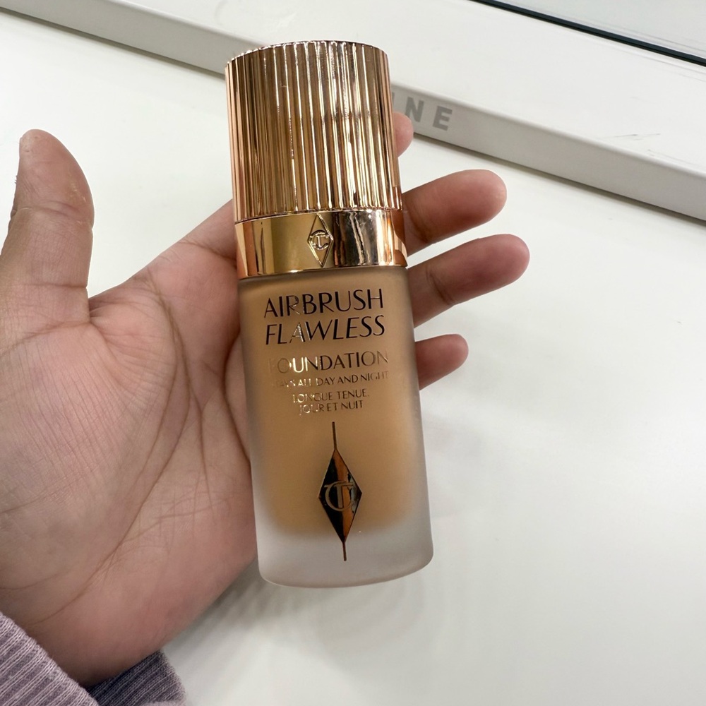 Charlotte Tilbury Airbrush Flawless Foundation 12 Cool